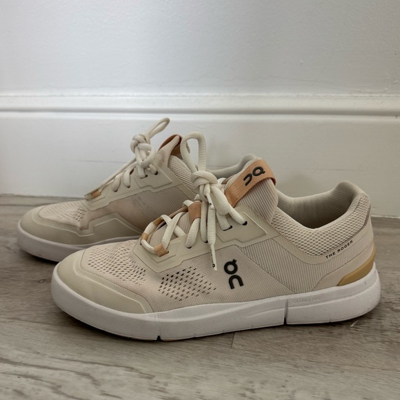 On The Roger Spin Dew Savannah Size 7.5 - Picture 10 of 15